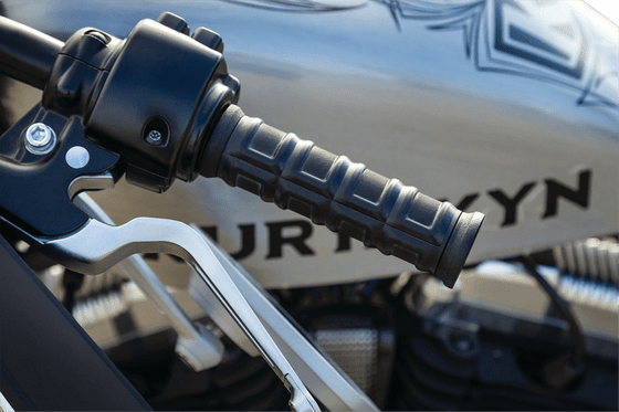 ELECTRA GLIDE STANDARD POLICE (1996 - 2007) "black handlebar grips" | KURYAKYN