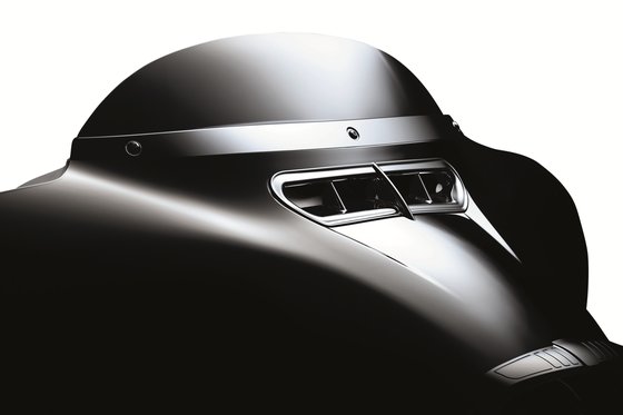 ELECTRA GLIDE ULTRA LIMITED LOW (2014 - 2021) smooth chrome windshield trim | KURYAKYN