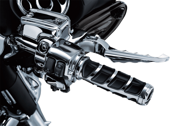 TRI GLIDE ULTRA CLASSIC/CVO (2018 - 2022) kinetic chrome grips for electronic throttle | KURYAKYN