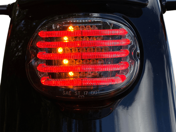 DYNA SUPERGLIDE (1999 - 2010) smoked taillight with turn signals and taillight power window | CUSTOM DYNAMICS