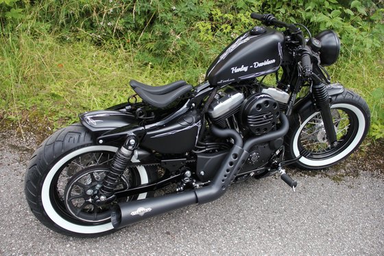 SPORTSTER 1200 CUSTOM (2004 - 2020) "old school rear fender in black" | CULT WERK