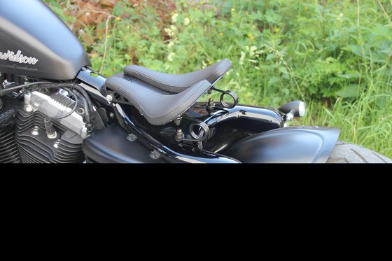 SPORTSTER 1200 CUSTOM (2004 - 2018) frame cover long xl for seating group | CULT WERK