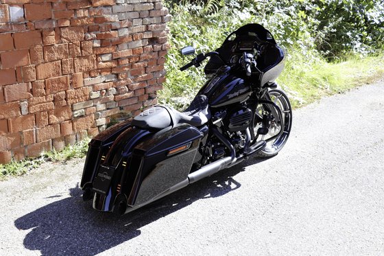 ROAD KING SPECIAL (2017 - 2022) custom rear fender conversion kit in black | CULT WERK