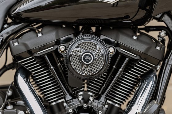 TRI GLIDE ULTRA CLASSIC/CVO (2009 - 2022) torker stealth air cleaner cover | S&S CYCLE