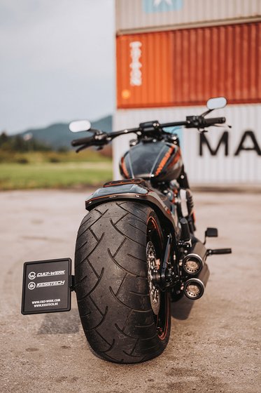 SOFTAIL STANDARD (2020 - 2022) aus breakout license plate | CULT WERK