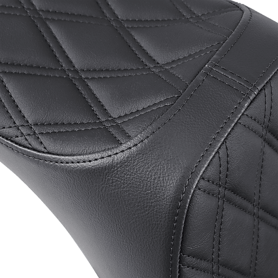 SOFTAIL STANDARD (2020 - 2022) soft black seat for harley softtail | DRAG SPECIALTIES SEATS