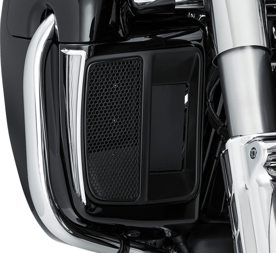 ULTRA CLASSIC ELECTRA GLIDE LOW (2015 - 2016) lower fang chrome accessory light | CIRO