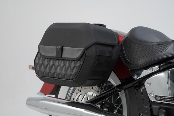 SOFTAIL DELUXE (2018 - 2020) legend left side saddlebag system | SW-MOTECH