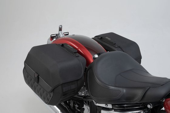 SOFTAIL DELUXE (2018 - 2020) legend left side saddlebag system | SW-MOTECH