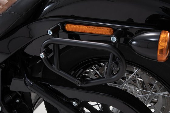 SOFTAIL STREET BOB (2018 - 2020) slc side carrier luggage rack | SW-MOTECH