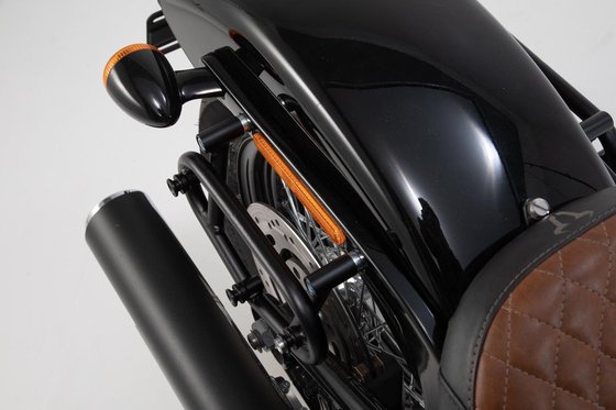 SOFTAIL STREET BOB (2018 - 2020) slc side carrier luggage rack | SW-MOTECH