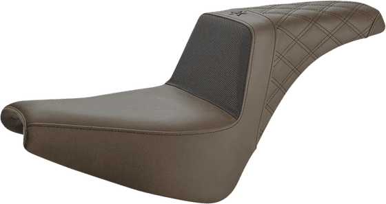 SOFTAIL STANDARD (2020 - 2022) seat step up for harley softtail | SADDLEMEN