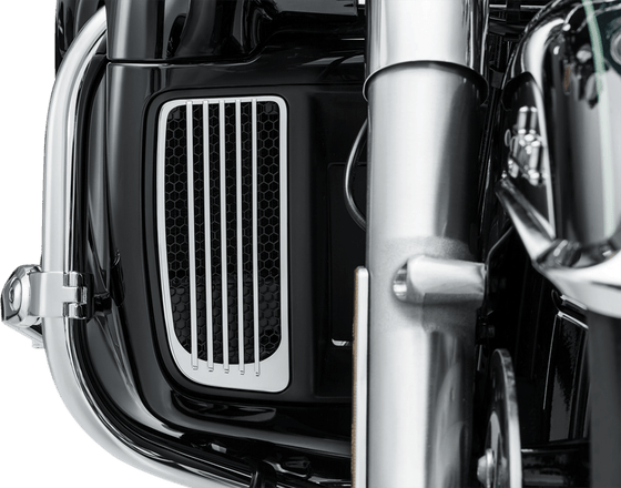 CVO STREET GLIDE (2015 - 2018) twin cooled twin cam radiator grills | KURYAKYN