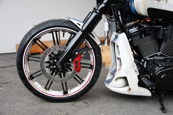 SOFTAIL BREAKOUT (2018 - 2022) lower fork cover | CULT WERK