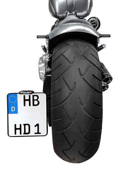 SOFTAIL BLACKLINE (2011 - 2013) side mount license plate holder with tail light in black | HEINZ BIKES