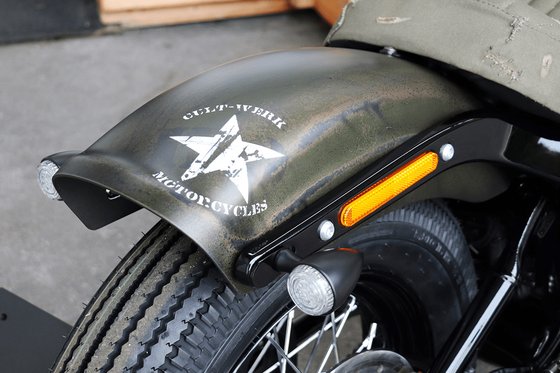 SPORTSTER 1200 SUPER LOW (2018 - 2020) short black rear fender | CULT WERK