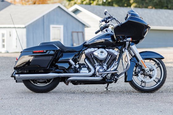 ROAD KING CLASSIC (1998 - 2016) 4-1/2" gnx slip-on mufflers | S&S CYCLE