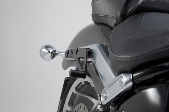 SOFTAIL BREAKOUT (2018 - 2022) slh side carrier right | SW-MOTECH