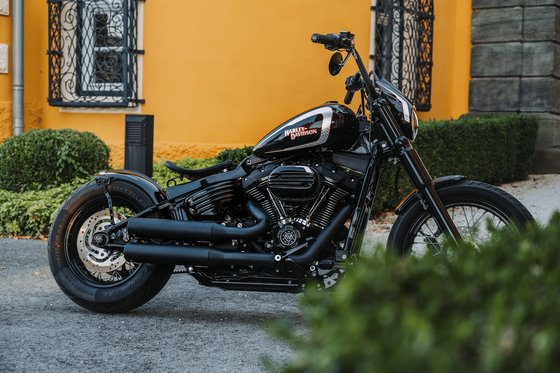 SOFTAIL STREET BOB (2018 - 2022) tank lifter | CULT WERK