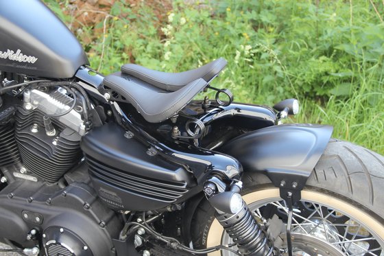 SPORTSTER IRON (2009 - 2022) sėdynės spyruoklė su sėdyne | CULT WERK