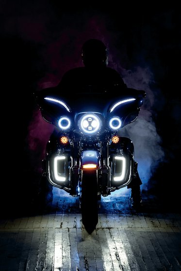 ELECTRA GLIDE ULTRA LIMITED LOW (2014 - 2020) vadovaujama aptakas apatinės grotelės | KURYAKYN