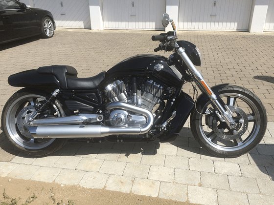 V-ROD MUSCLE (2009 - 2017) priekinių žibintų kaukė vrod bk | CULT WERK