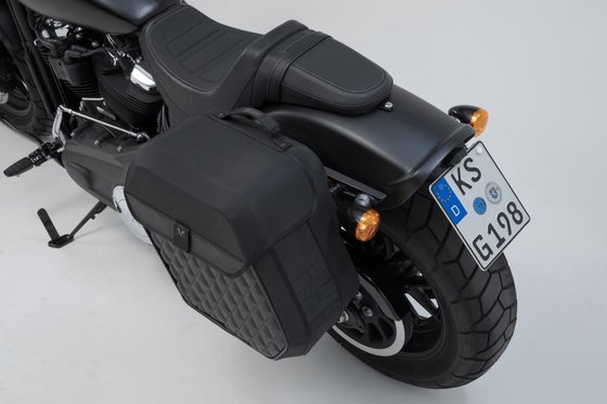 SOFTAIL FAT BOB (2018 - 2022) legend left side saddlebag system | SW-MOTECH