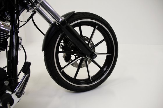 SOFTAIL BREAKOUT (2013 - 2022) custom raw front fender | CULT WERK